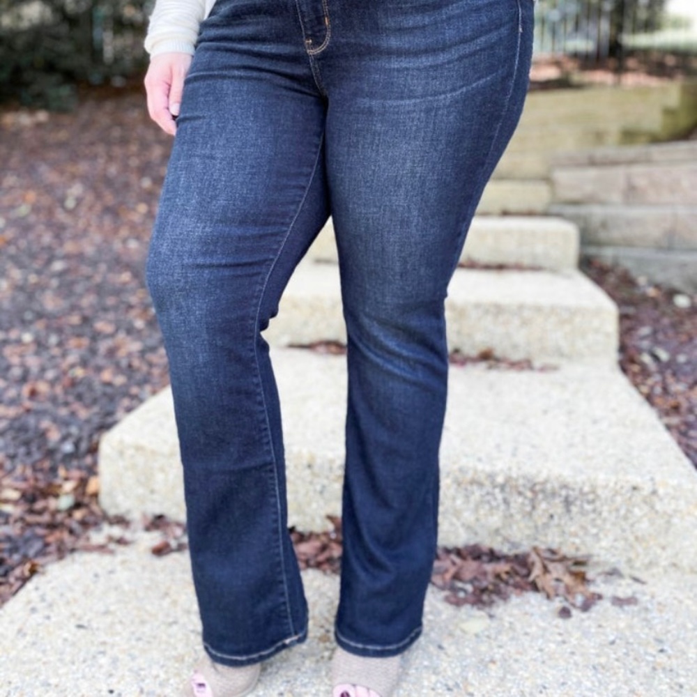 New 18W Bootcut Judy Blues